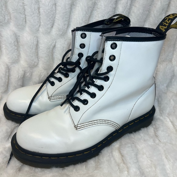 Dr. Martens Shoes - DR. Martens 1460 patent leather 11822